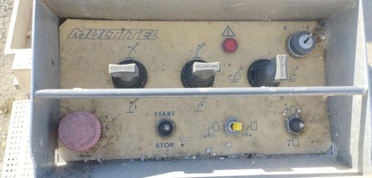 NISSAN CABSTAR E3,5T 3,0 TD 125 CV AVEC NACELLE MULTITEL ALU AF 20 M – DIESEL 4174 H BLANC 83APW59