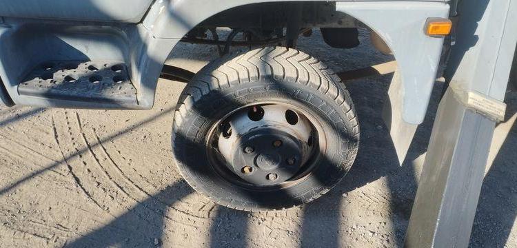 NISSAN CABSTAR E3,5T 3,0 TD 125 CV AVEC NACELLE MULTITEL ALU AF 20 M – DIESEL 4174 H BLANC 83APW59
