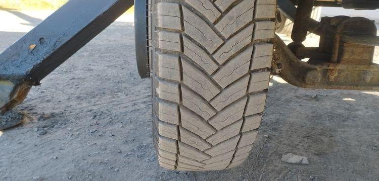NISSAN CABSTAR E3,5T 3,0 TD 125 CV AVEC NACELLE MULTITEL ALU AF 20 M – DIESEL 4174 H BLANC 83APW59