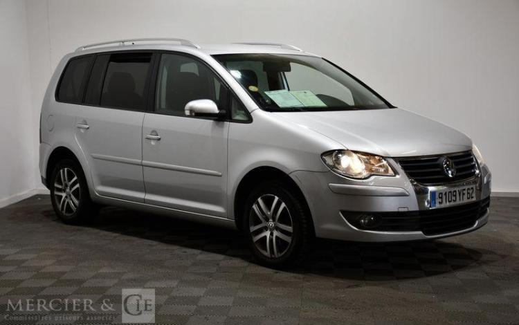 VOLKSWAGEN TOURAN 1,9 TDI 105 CONFORT LINE 7 PLS GRIS 9109YF62