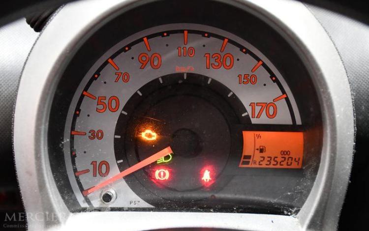 CITROEN C1 1,0 70 MILLENIUM ROUGE AM-355-YL