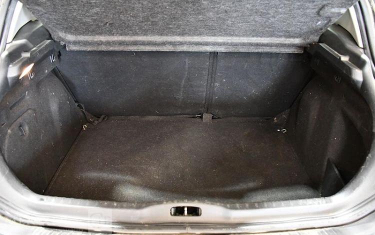 PEUGEOT 308 1.6 VTI 120 PREMIUM NOIR AN-146-SG