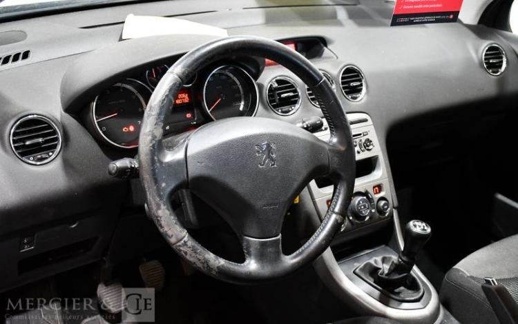 PEUGEOT 308 1.6 VTI 120 PREMIUM NOIR AN-146-SG