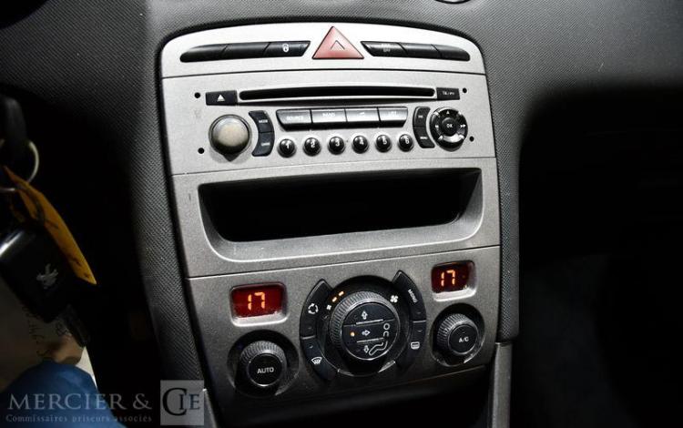 PEUGEOT 308 1.6 VTI 120 PREMIUM NOIR AN-146-SG