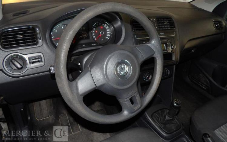 VOLKSWAGEN POLO 1.6 TDI 75CH TREND LINE NOIR AR-797-RX
