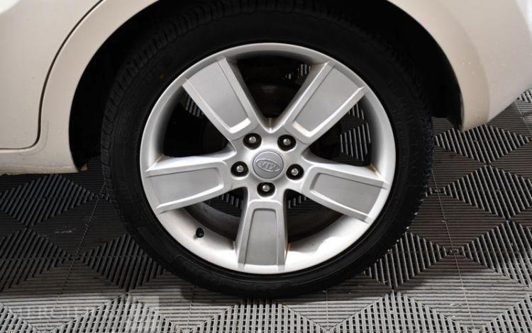 KIA SOUL 1,6 CRDI 130CH PLUG BEIGE BB-413-HV