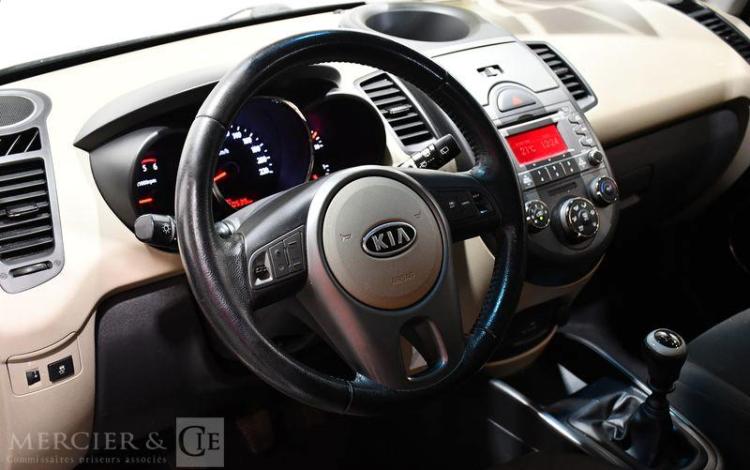 KIA SOUL 1,6 CRDI 130CH PLUG BEIGE BB-413-HV