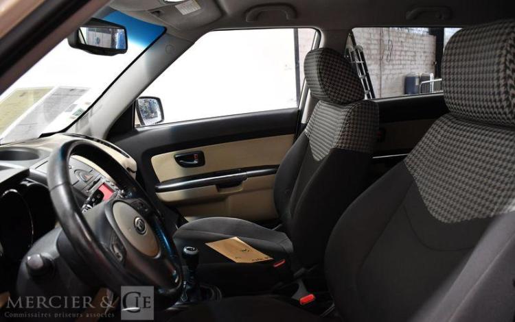 KIA SOUL 1,6 CRDI 130CH PLUG BEIGE BB-413-HV