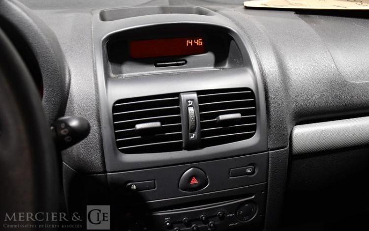 RENAULT CLIO II CAMPUS 1,2 GPL 60 AUTHENTIQUE BLANC BD-547-VF