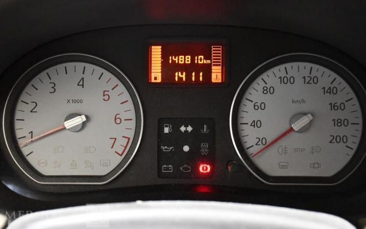 DACIA SANDERO 1.5 DCI 85CH PRESTIGE ROUGE BK-767-QC