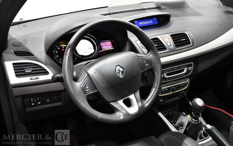 RENAULT MEGANE CC 1,9 DCI 130 DYNAMIQUE NOIR BQ-933-FC