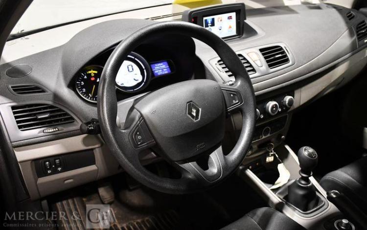 RENAULT MEGANE 1.5 DCI 110CH AUTHENTIQUE NOIR BQ-971-EG