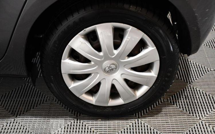 TOYOTA YARIS 1.4 D4D 90 LUNA PACK GRIS BS-601-NH