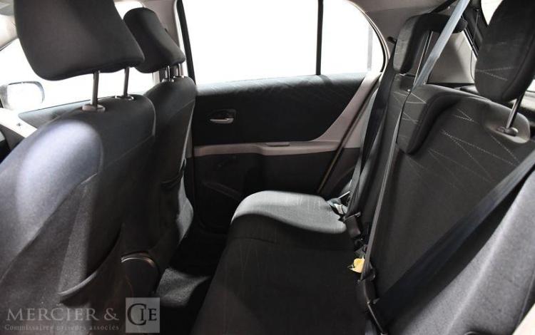 TOYOTA YARIS 1.4 D4D 90 LUNA PACK GRIS BS-601-NH