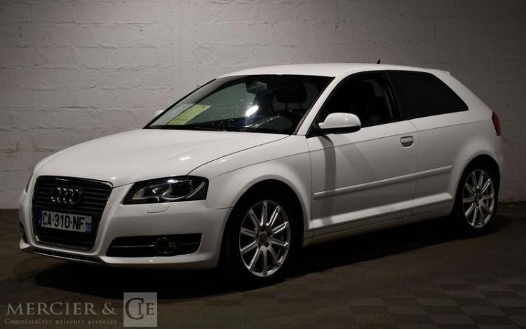 AUDI A3 SPORTBACK 1,6 TDI 105 DESIGN EDITION START/STOP BLANC CA-310-NF