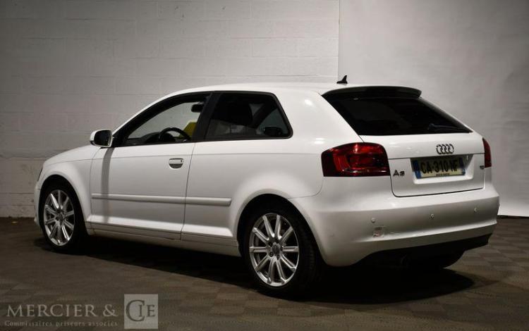 AUDI A3 SPORTBACK 1,6 TDI 105 DESIGN EDITION START/STOP BLANC CA-310-NF