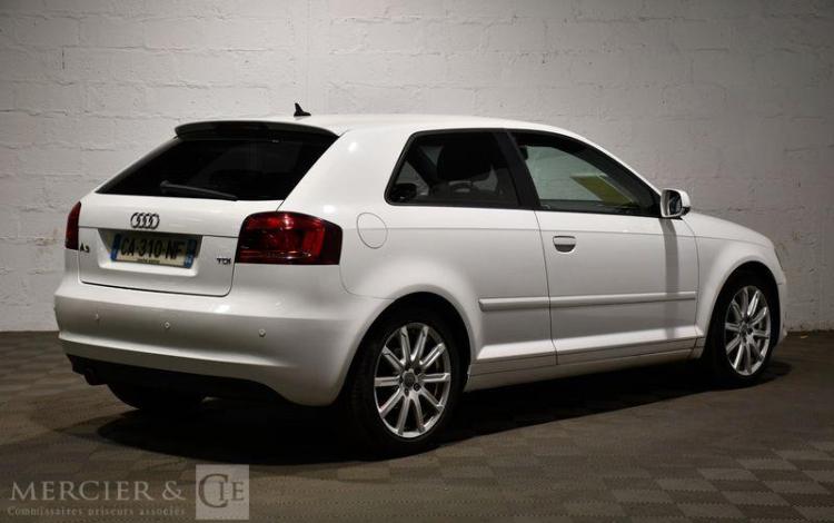 AUDI A3 SPORTBACK 1,6 TDI 105 DESIGN EDITION START/STOP BLANC CA-310-NF