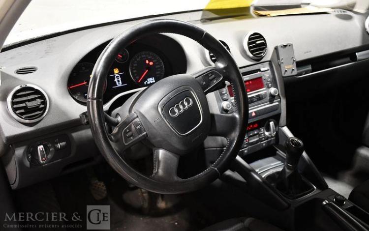 AUDI A3 SPORTBACK 1,6 TDI 105 DESIGN EDITION START/STOP BLANC CA-310-NF