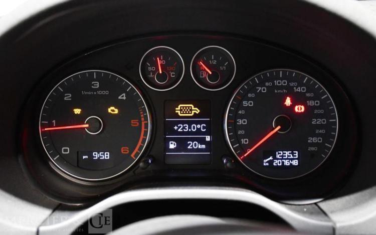 AUDI A3 SPORTBACK 1,6 TDI 105 DESIGN EDITION START/STOP BLANC CA-310-NF