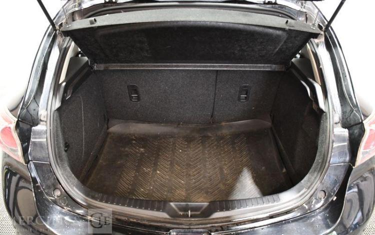 MAZDA MAZDA 3 1,6 MZR 105 ELEGANCE NOIR CB-885-BX