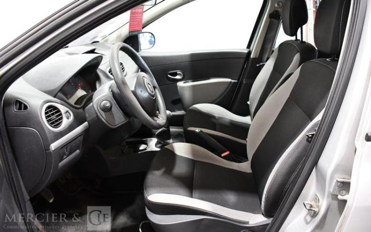 RENAULT CLIO 1,2 75 ALIZE GRIS CE-736-QD