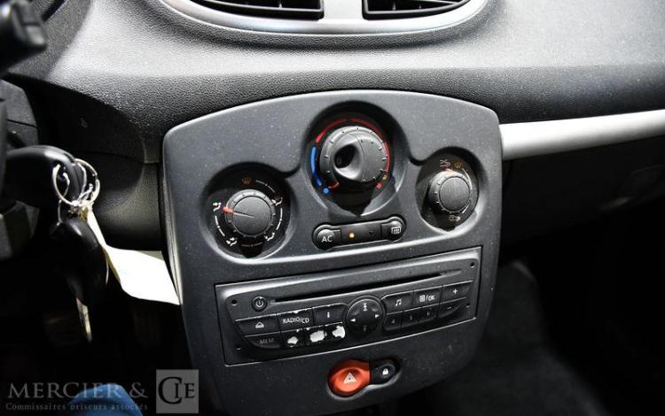 RENAULT CLIO 1,2 75 ALIZE GRIS CE-736-QD