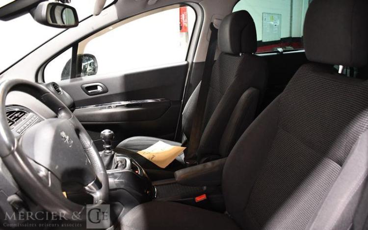 PEUGEOT 5008 1.6 HDI 110 ALLURE BLANC CL-118-QC