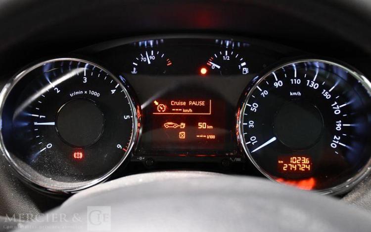 PEUGEOT 5008 1.6 HDI 110 ALLURE BLANC CL-118-QC