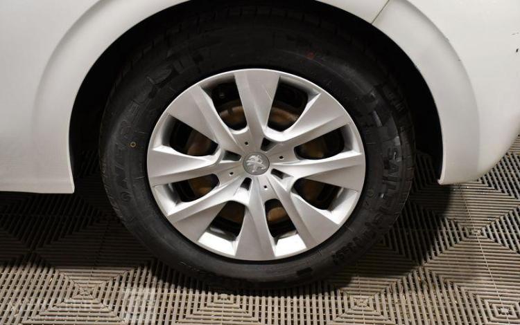 PEUGEOT 208 1,0 PURETECH 70 ACCESS BLANC CN-531-YN