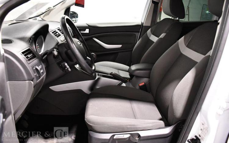 FORD KUGA 2.0 TDCi 140CH FAP TITANIUM BLANC CP-456-GB