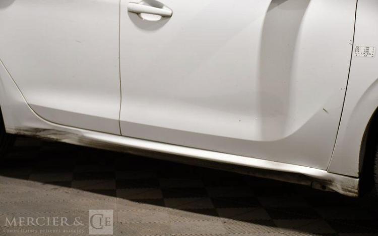 PEUGEOT 208 AFF 1,4 e-HDI PACK CLIM CONFORT 5P BLANC CZ-267-QF