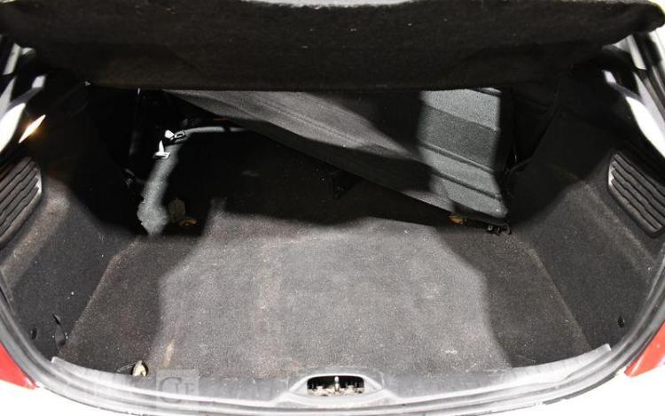 PEUGEOT 208 AFF 1,4 e-HDI PACK CLIM CONFORT 5P BLANC CZ-267-QF