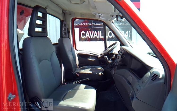 IVECO 35S12 NACELLE SUR VL 17M 3145H GSR E179T ROUGE DB-689-LQ