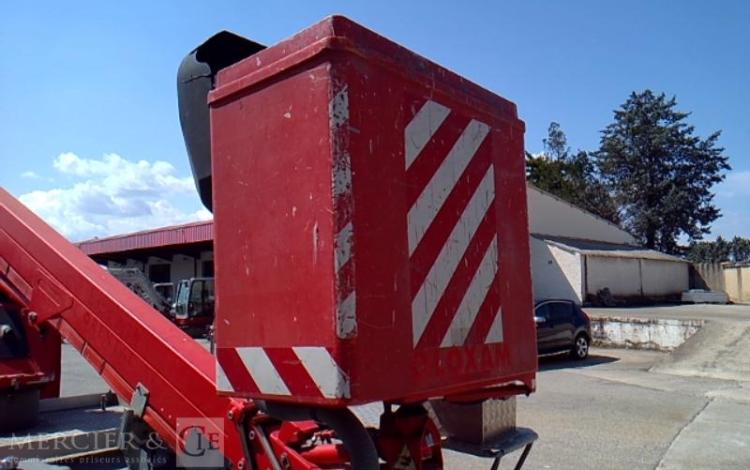 IVECO 35S12 NACELLE SUR VL 17M 3145H GSR E179T ROUGE DB-689-LQ