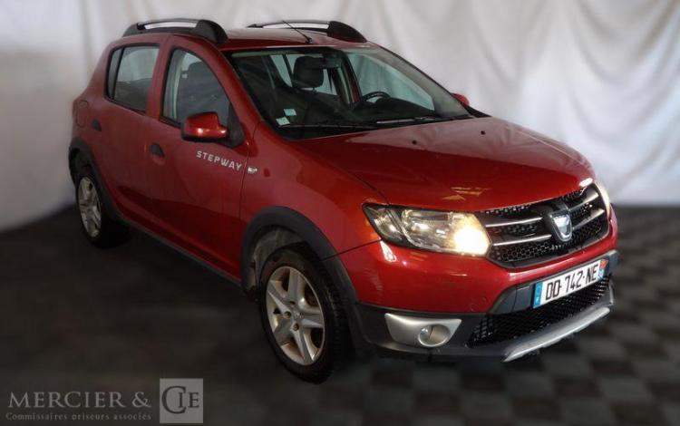 DACIA SANDERO STEPWAY 1.5 DCI 90CH PRESTIGE ROUGE DD-742-NE