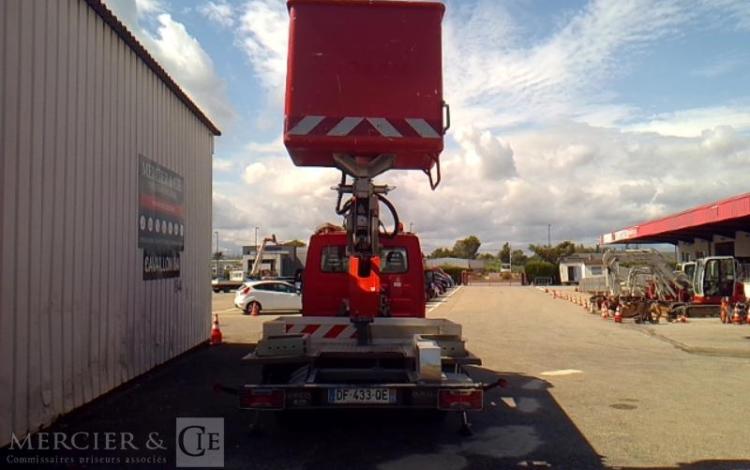 IVECO DAILY AVEC NACELLE MULTITEL MT202DS 20M  DF-433-QE