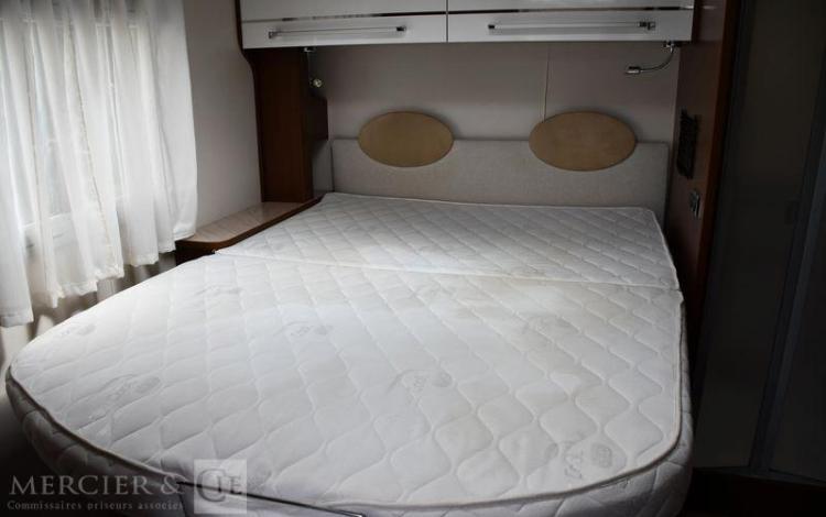 AUTOSTAR ATHENOR 8095 2,3 JTD 130CH 4 COUCHAGES BLANC DH-351-KG