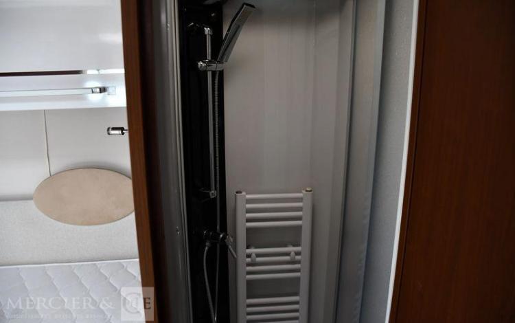 AUTOSTAR ATHENOR 8095 2,3 JTD 130CH 4 COUCHAGES BLANC DH-351-KG