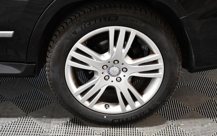 MERCEDES CLASSE GLK NOIR DK-714-VP