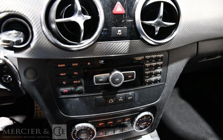 MERCEDES CLASSE GLK NOIR DK-714-VP