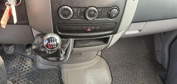 VOLKSWAGEN CRAFTER  DQ-052-MS