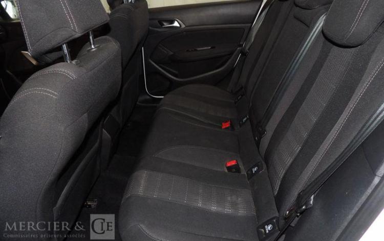 PEUGEOT 308 GENERATION-II 1.2 PURETECH 110CH ALLURE S&S BLANC DZ-026-DR