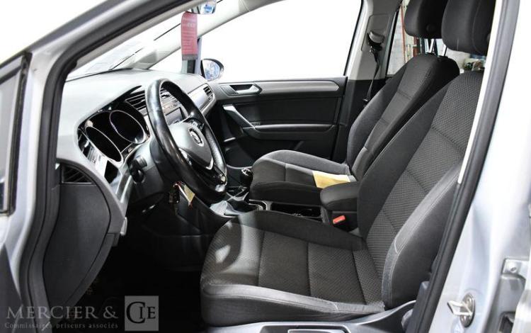 VOLKSWAGEN TOURAN 1.6 TDI 110 BLUEMOTION CONFORT LINE GRIS EE-848-WS