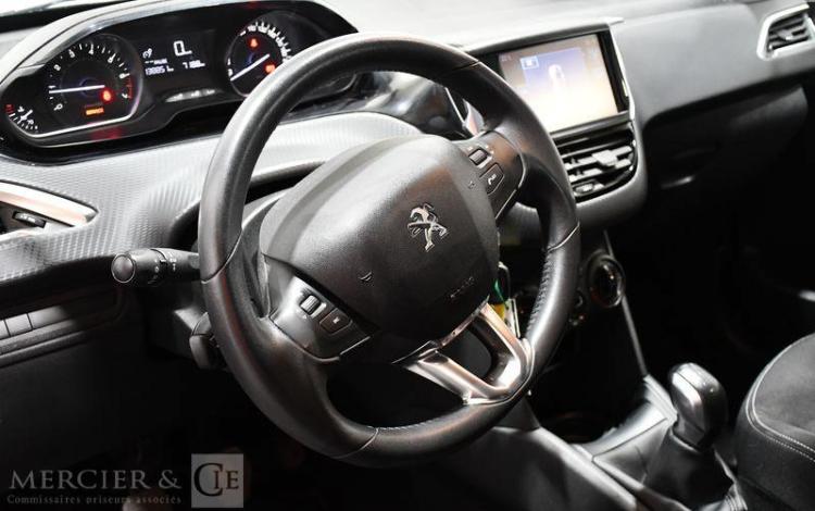 PEUGEOT 208 1,2 PURETECH 80 STYLE VIOLET EG-030-HS