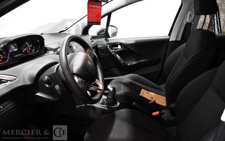 PEUGEOT 208 1,2 PURETECH 80 STYLE VIOLET EG-030-HS