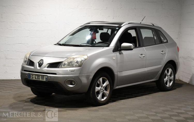 RENAULT KOLEOS 2,0 DCI150 DYNAMIQUE 4X2 GRIS EG-430-VF