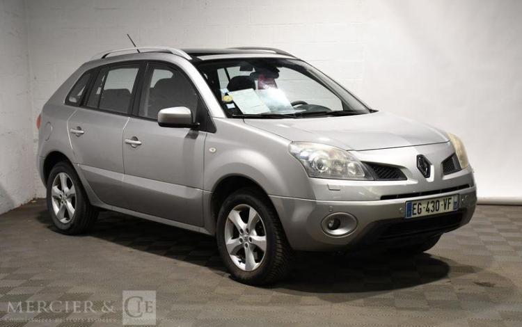 RENAULT KOLEOS 2,0 DCI150 DYNAMIQUE 4X2 GRIS EG-430-VF