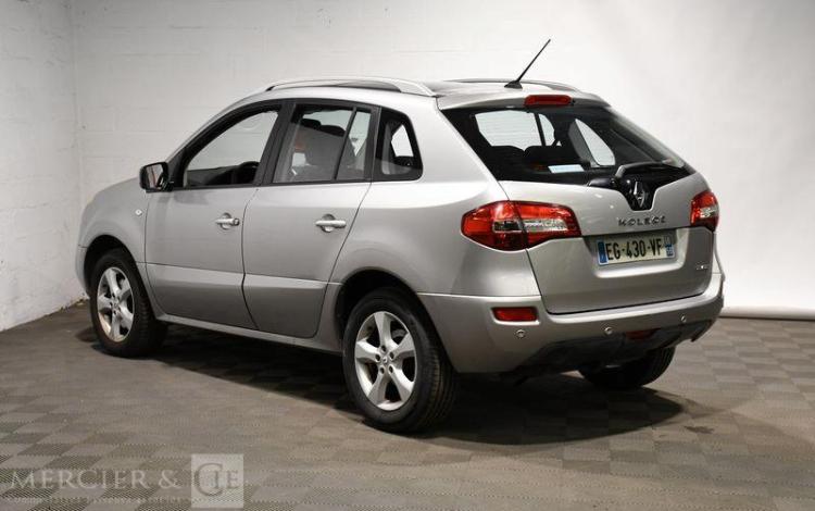RENAULT KOLEOS 2,0 DCI150 DYNAMIQUE 4X2 GRIS EG-430-VF