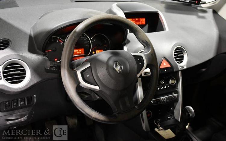 RENAULT KOLEOS 2,0 DCI150 DYNAMIQUE 4X2 GRIS EG-430-VF