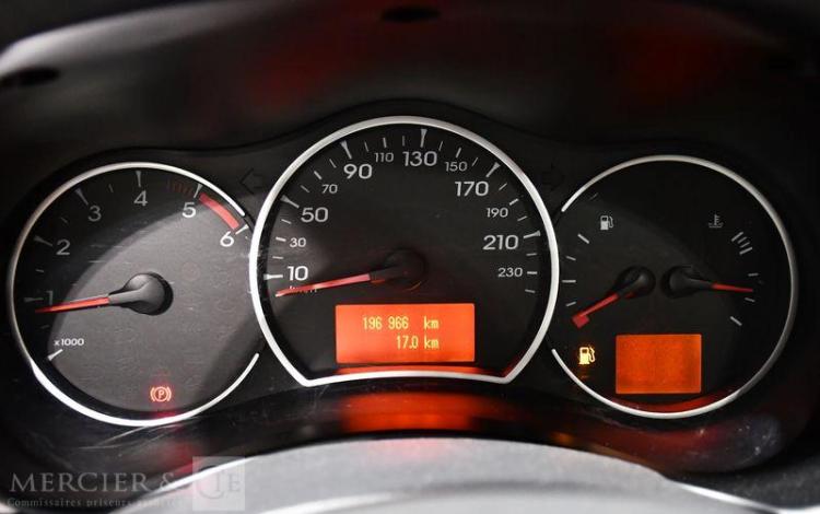 RENAULT KOLEOS 2,0 DCI150 DYNAMIQUE 4X2 GRIS EG-430-VF